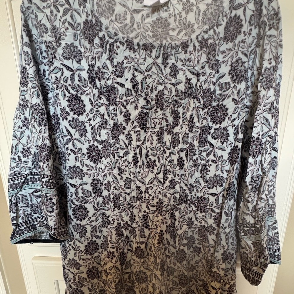 J. Jill Light Blue Floral Top